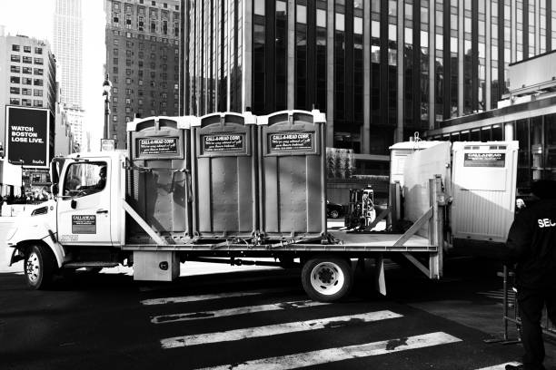 Portable Toilet Options We Offer in Potomac Mills, VA